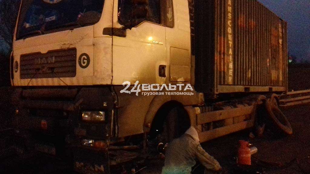 Замена ступичного подшипника тягача Ман